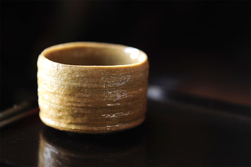 中山 智介さんの作品 播州白鞣牛革 半筒茶碗の画像