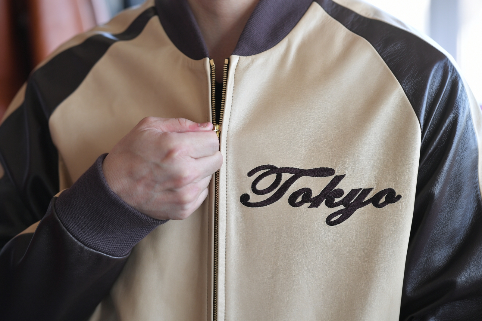 加藤 友樹さんの作品 ラムレザー スタジアムジャケット の画像