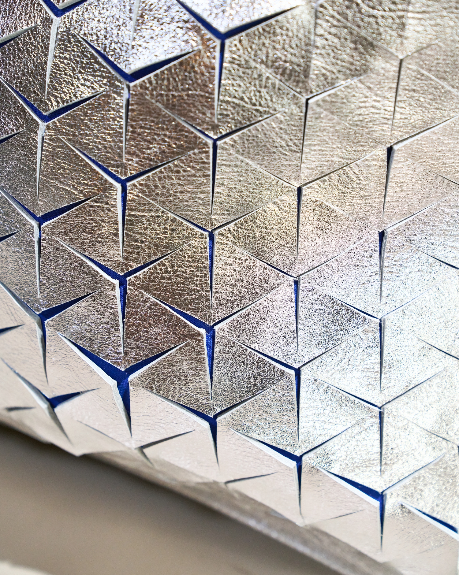 椎名 賢さんの作品 slit to stretch の画像